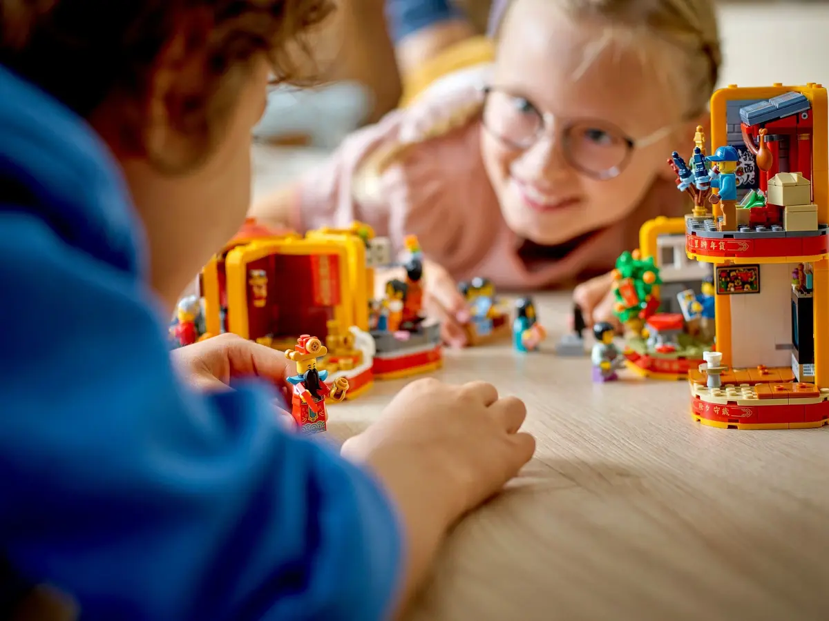 LEGO Seasonal 80108 Lunar New Year Traditions set, image 5