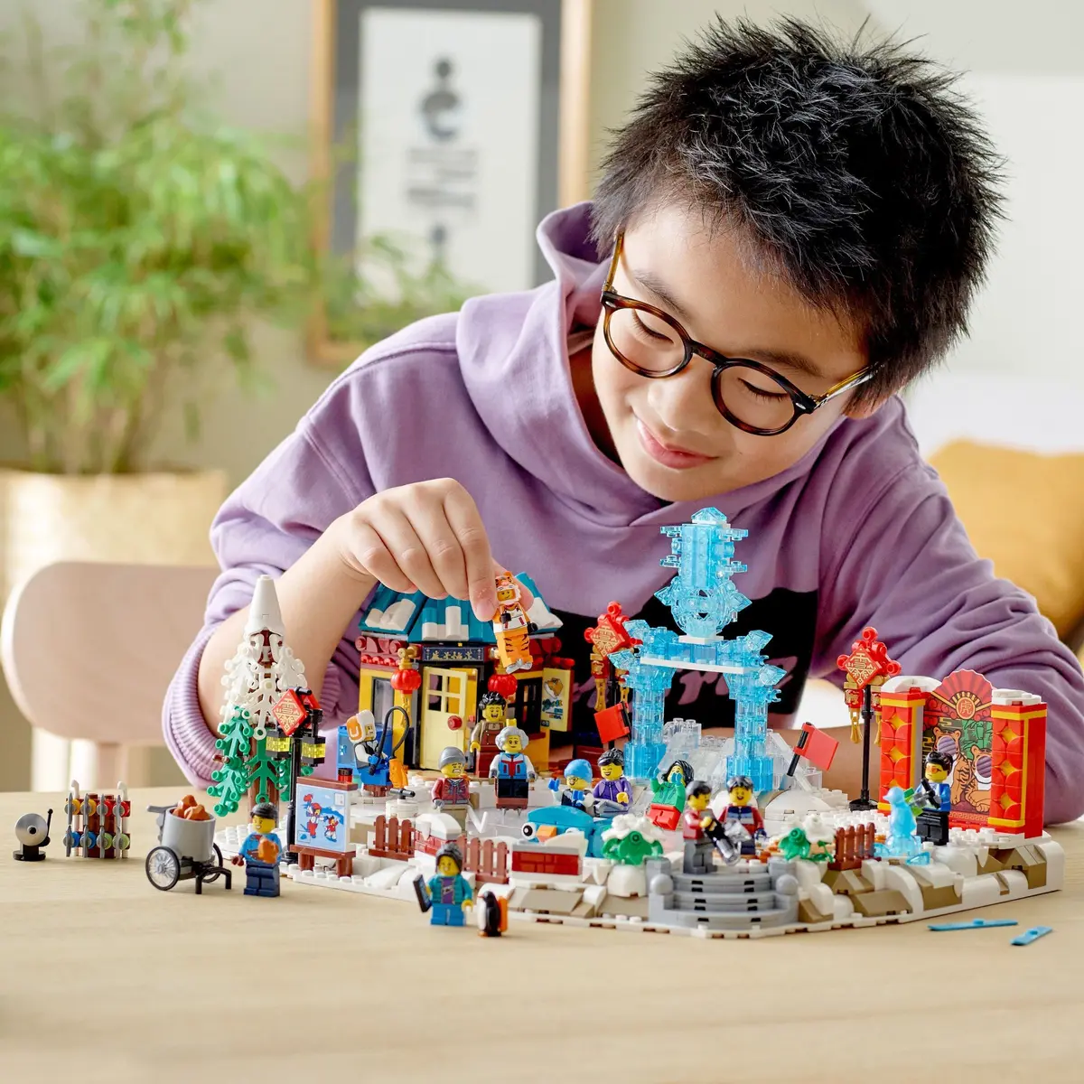 LEGO Seasonal 80109 Lunar New Year Ice Festival set, image 6