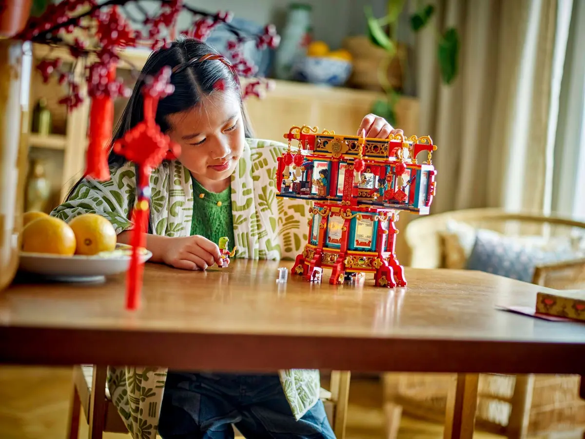 LEGO Seasonal 80116 Trotting Lantern set, image 6