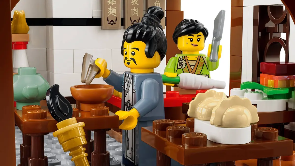 LEGO Seasonal 80121 Ancient Moon-Gazing Inn set, image 11