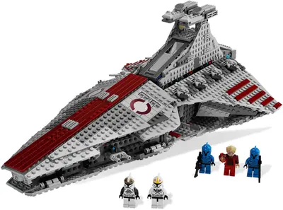 LEGO Star Wars 8039 Venator-class Republic Attack Cruiser set