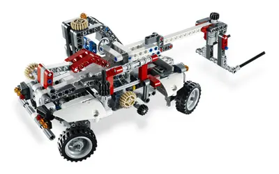 LEGO Technic 8071 Bucket Truck set, image 8