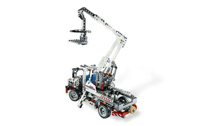 LEGO Technic 8071 Bucket Truck set, image 7