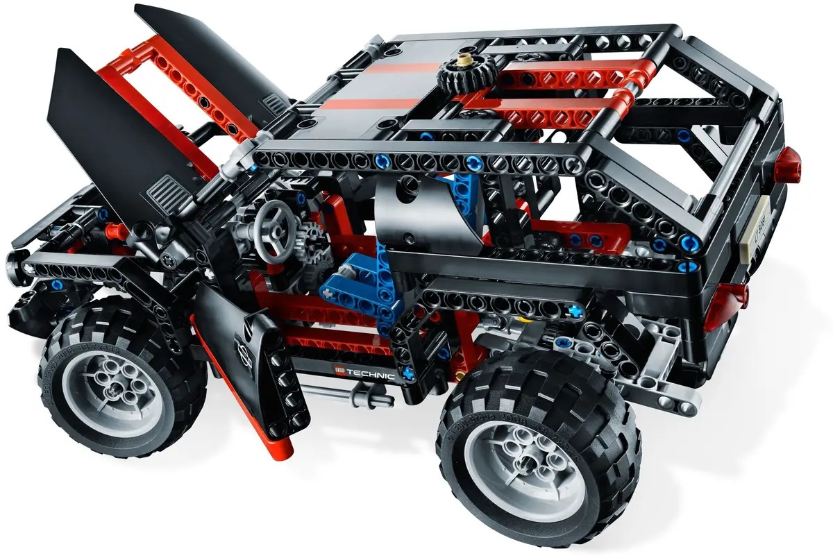 LEGO Technic 8081 Extreme Cruiser set, image 5
