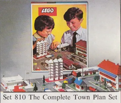 LEGO System 810 Town Plan - UK, Cardboard box set