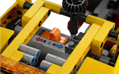 LEGO Technic 8109 Flatbed Truck set, image 8