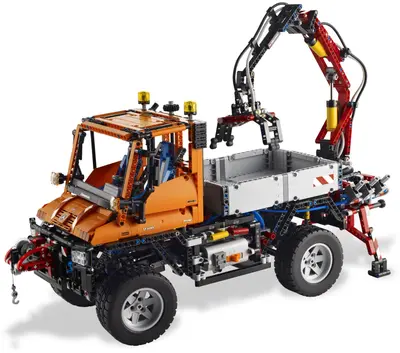 LEGO Technic 8110 Mercedes-Benz Unimog U 400 set