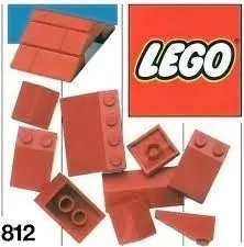 LEGO Basic 812 Red Roof Bricks, Shallow Pitch set