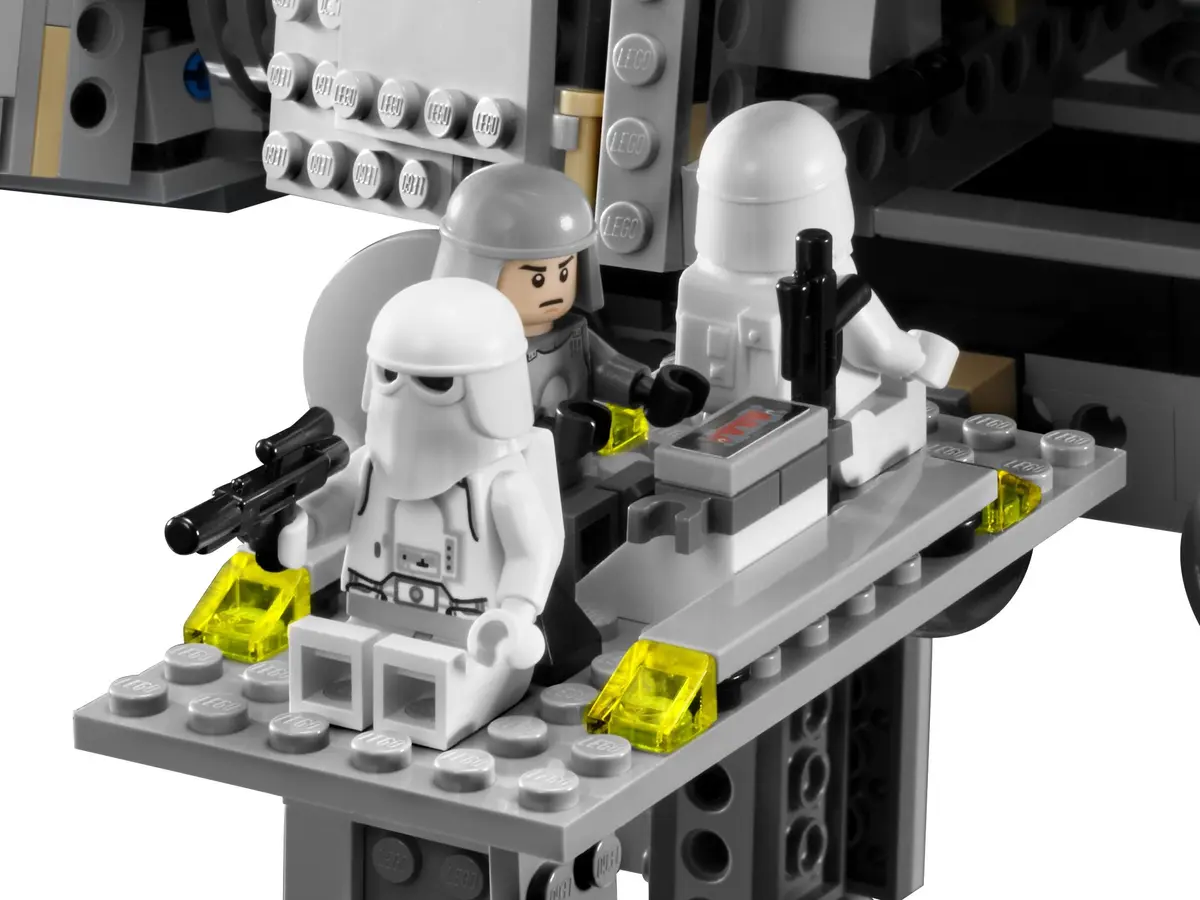 LEGO Star Wars 8129 AT-AT Walker set, image 13