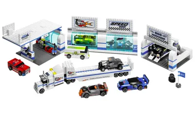 LEGO Racers 8154 Brick Street Customs set