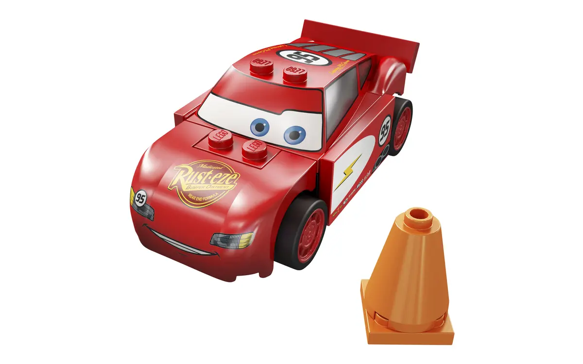 LEGO Cars 8200 Radiator Springs Lightning McQueen set, image 3