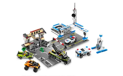 LEGO Racers 8211 Brick Street Getaway set, image 2