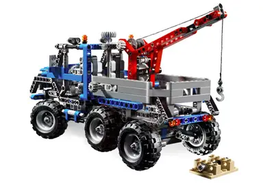 LEGO Technic 8273 Off Road Truck set, image 4