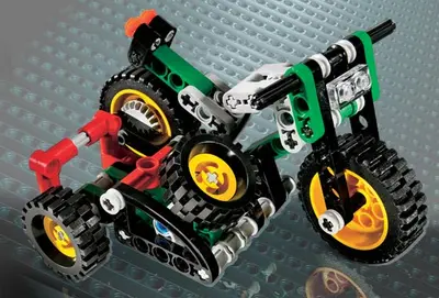 LEGO Technic 8281 Mini Tractor set, image 4