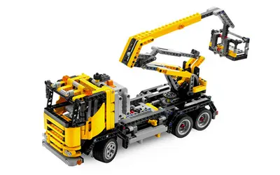 LEGO Technic 8292 Cherry Picker set, image 2