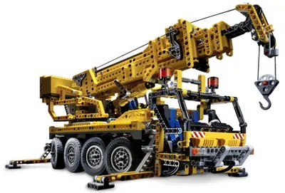 LEGO Technic 8421 Mobile Crane set, image 2