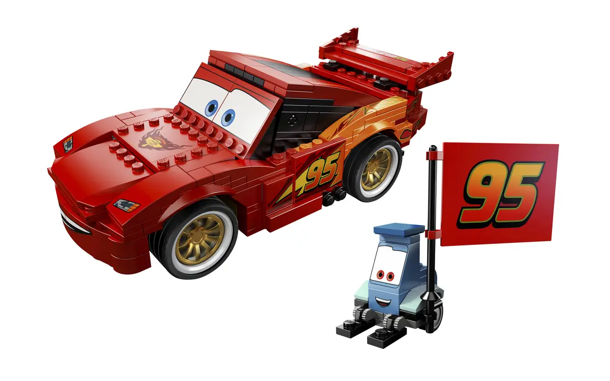 LEGO Cars 8484 Ultimate Build Lightning McQueen set, image 3