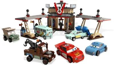 LEGO Cars 8487 Flo's V8 Cafe set