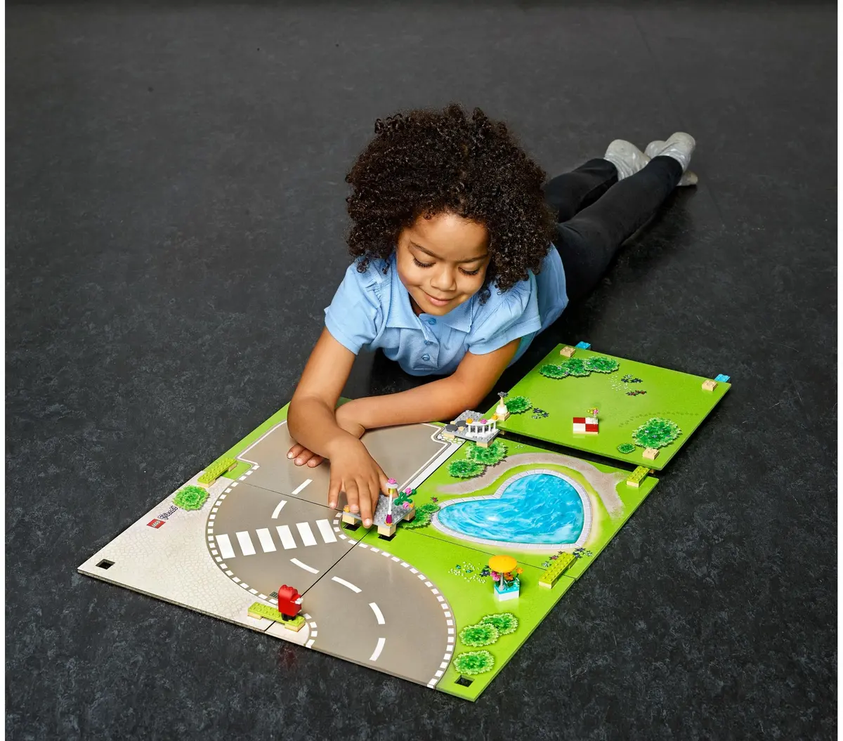 LEGO Friends 853671 Playmat and accessory set set