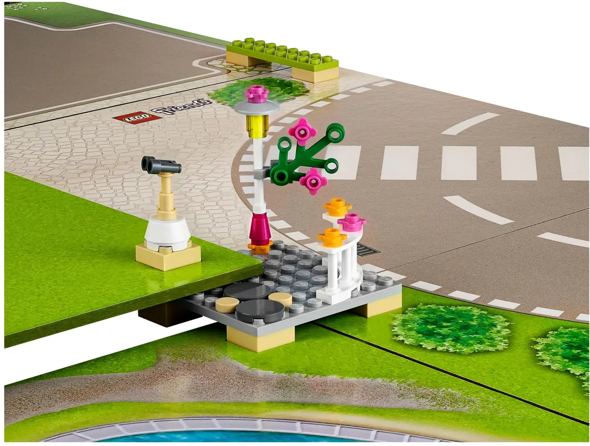 LEGO Friends 853671 Playmat and accessory set set, image 4