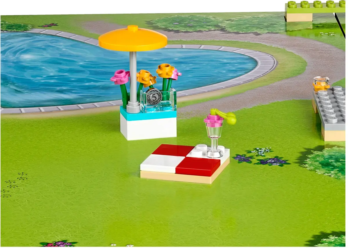 LEGO Friends 853671 Playmat and accessory set set, image 3