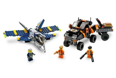 LEGO Agents 8630 Gold Hunt set, image 2