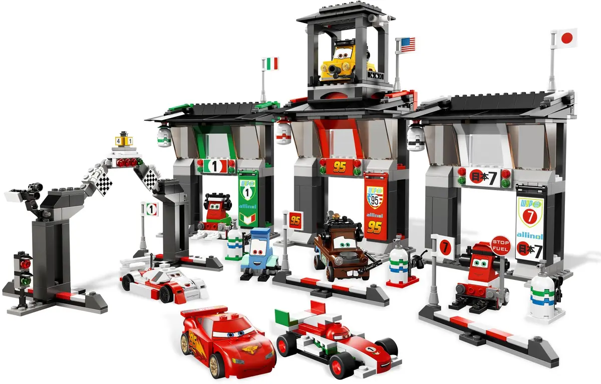 LEGO Cars 8679 Tokyo International Circuit set