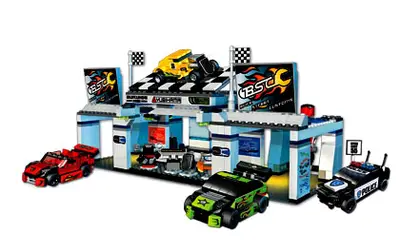 LEGO Racers 8681 Tuner Garage set, image 2
