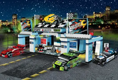 LEGO Racers 8681 Tuner Garage set, image 3