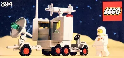 LEGO Space 894 Mobile Signals Centre set
