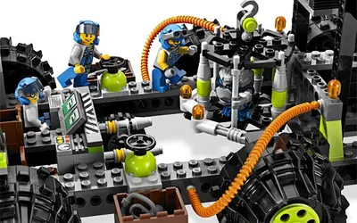 LEGO Power Miners 8964 Titanium Command Rig set, image 8