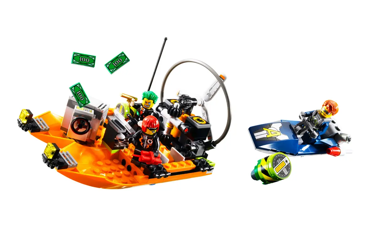 LEGO Agents 8968 River Heist set, image 3