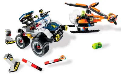 LEGO Agents 8969 4-Wheeling Pursuit set, image 2