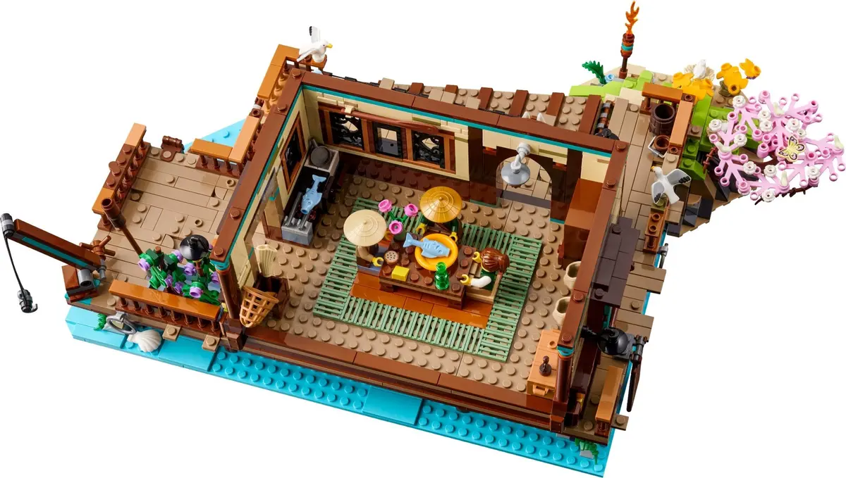 LEGO BrickLink 910036 Ocean House set, image 5