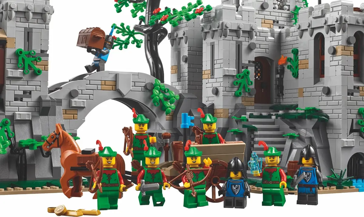 LEGO BrickLink 910043 Forest Stronghold set, image 4