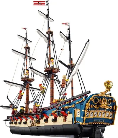 LEGO BrickLink 910059 Privateer Frigate Fortuna set, image 2