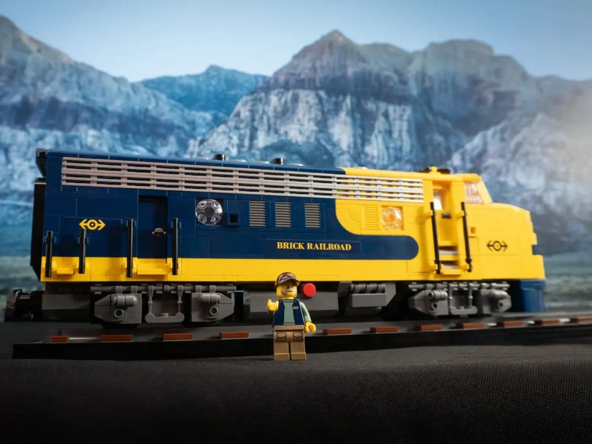 LEGO BrickLink 910066 Brick Railroad Locomotive set, image 7