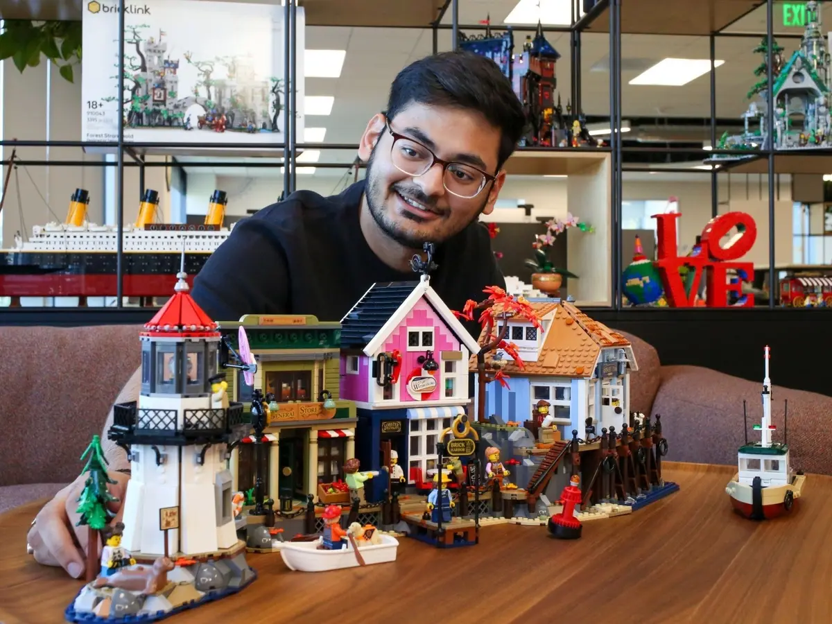 LEGO BrickLink 910069 Fisherman's Village set, image 9