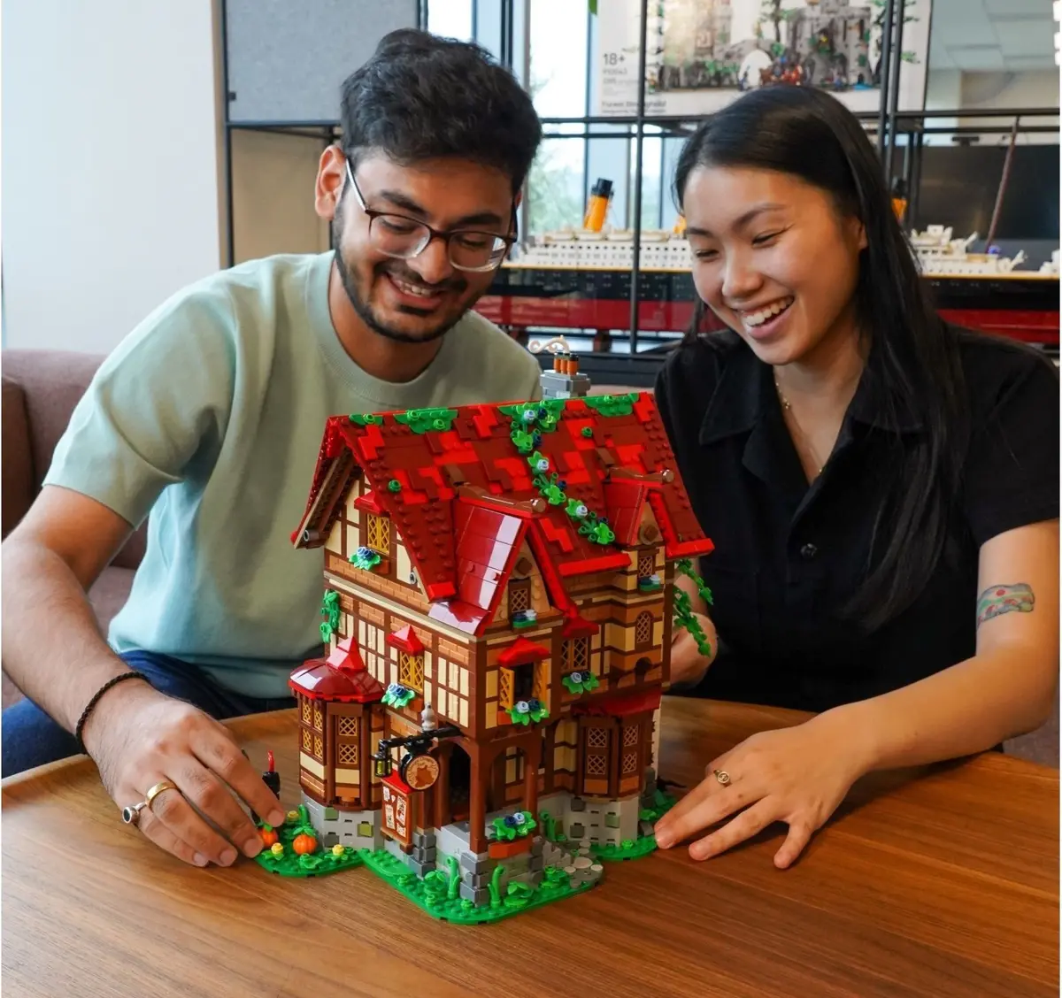 LEGO BrickLink 910070 Sleepy Dragon Inn set, image 9