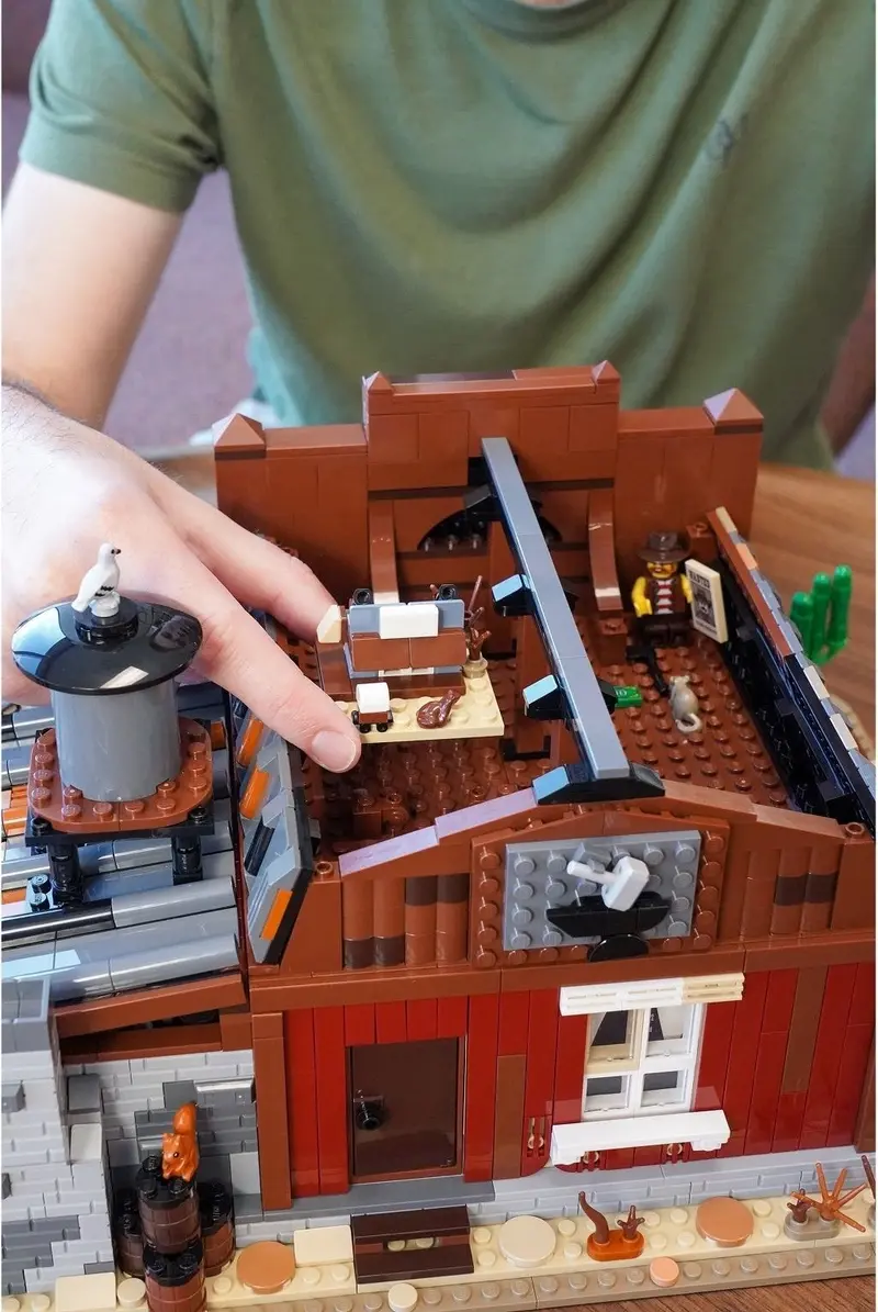 LEGO BrickLink 910071 Wild West Blacksmith set, image 10