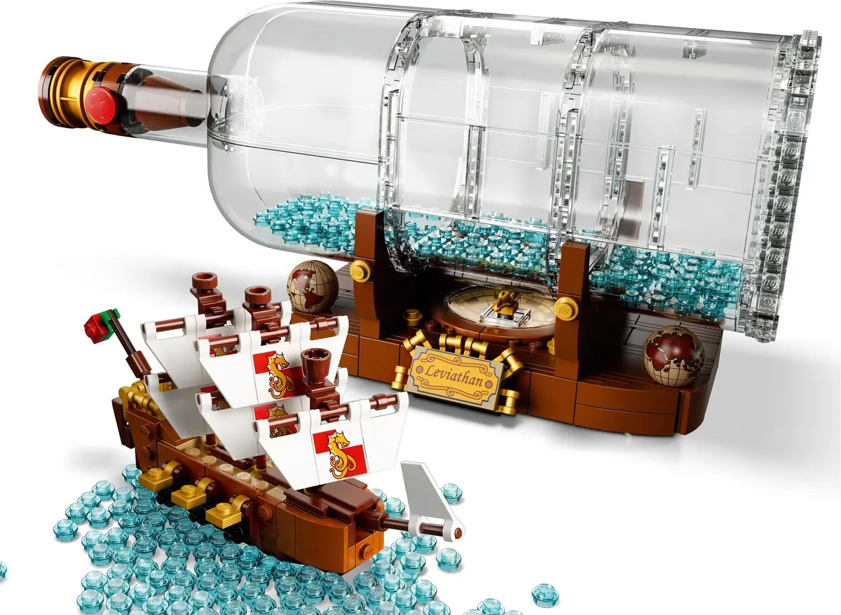 LEGO Ideas 92177 Ship in a Bottle set, image 5