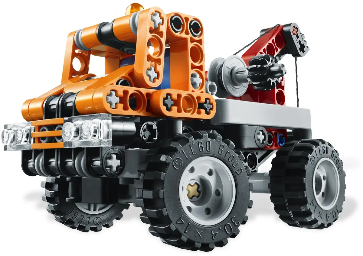 LEGO Technic 9390 Mini Tow Truck set, image 5