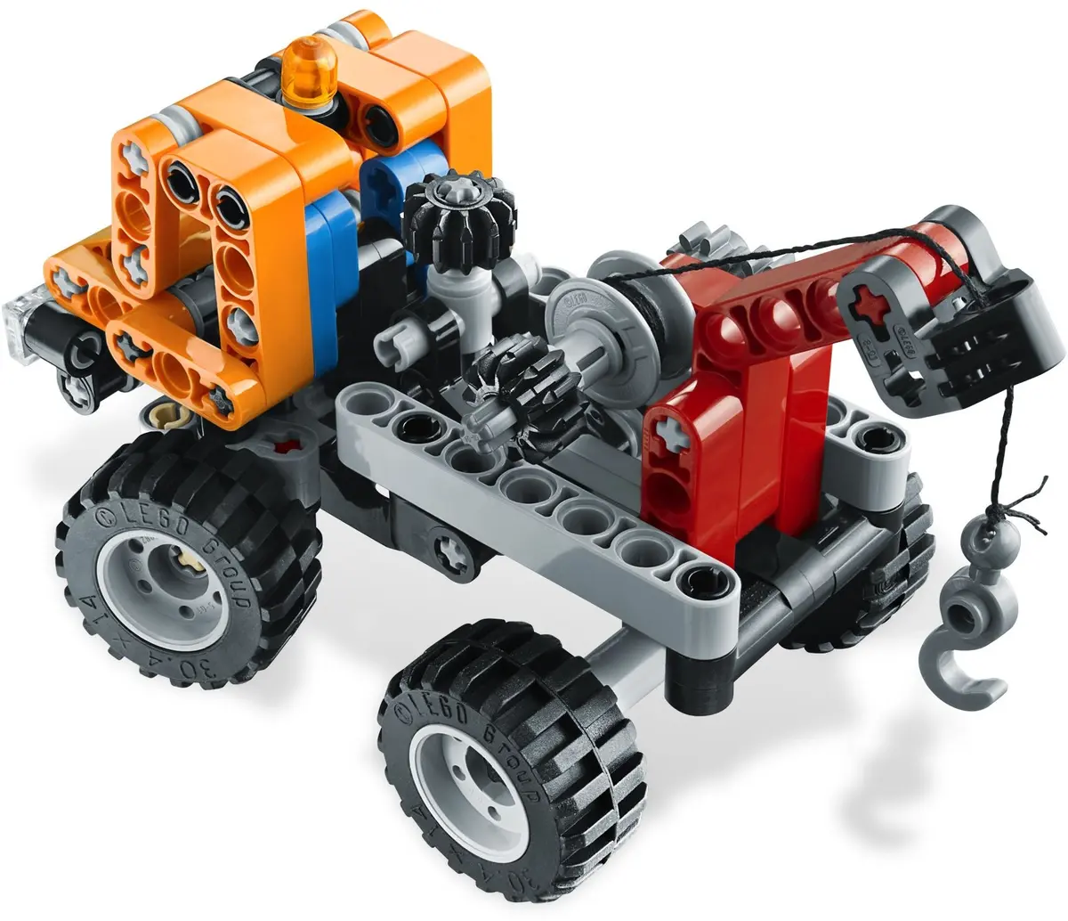 LEGO Technic 9390 Mini Tow Truck set, image 6