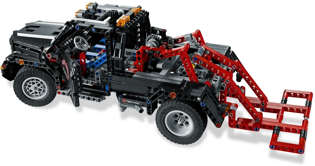 LEGO Technic 9395 Pick-Up Tow Truck set, image 6
