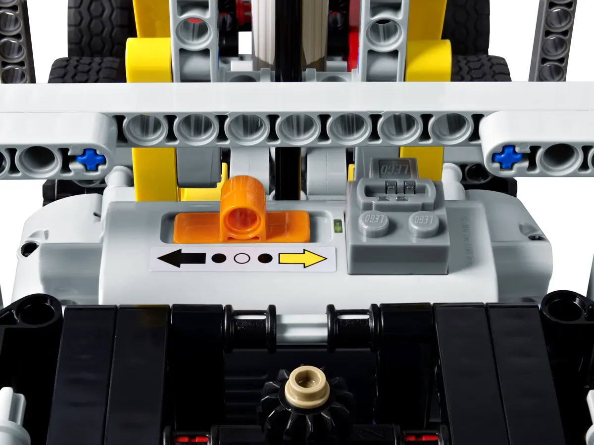 LEGO Technic 9397 Logging Truck set, image 8