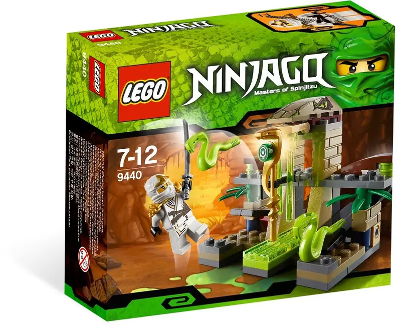 LEGO Ninjago 9440 Venomari Shrine set, image 2