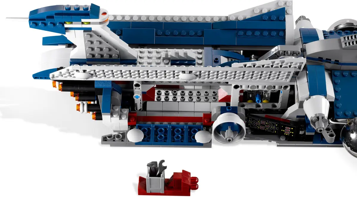 LEGO Star Wars 9515 The Malevolence set, image 8