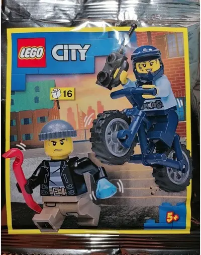 LEGO City 952211 Policewoman and crook set