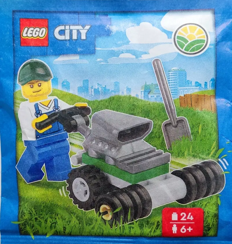 LEGO City 952404 Farmer with lawn mower set