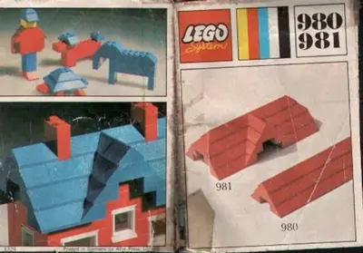 LEGO System 980 23 sloping bricks, including roof peak bricks, Red set, image 2
